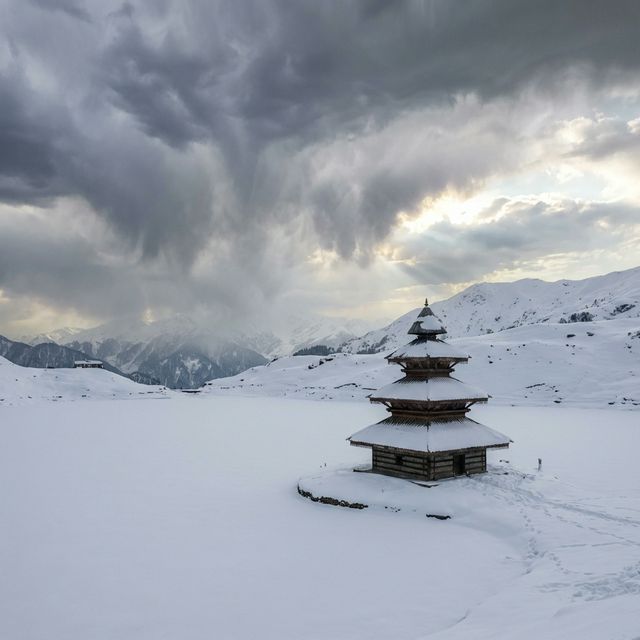 Winter at Prashar Lake